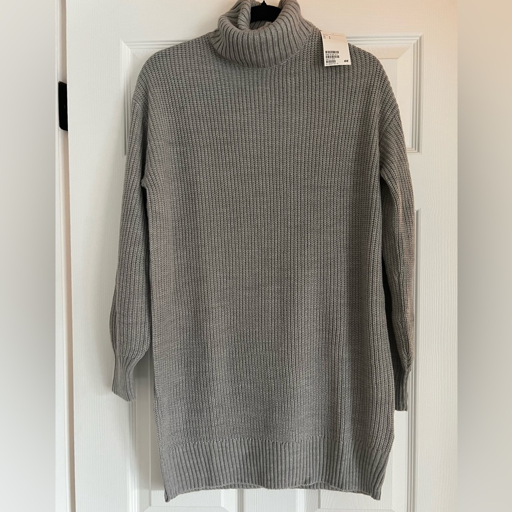 H&M Gray Turtleneck Sweater Dress Size Small NEW